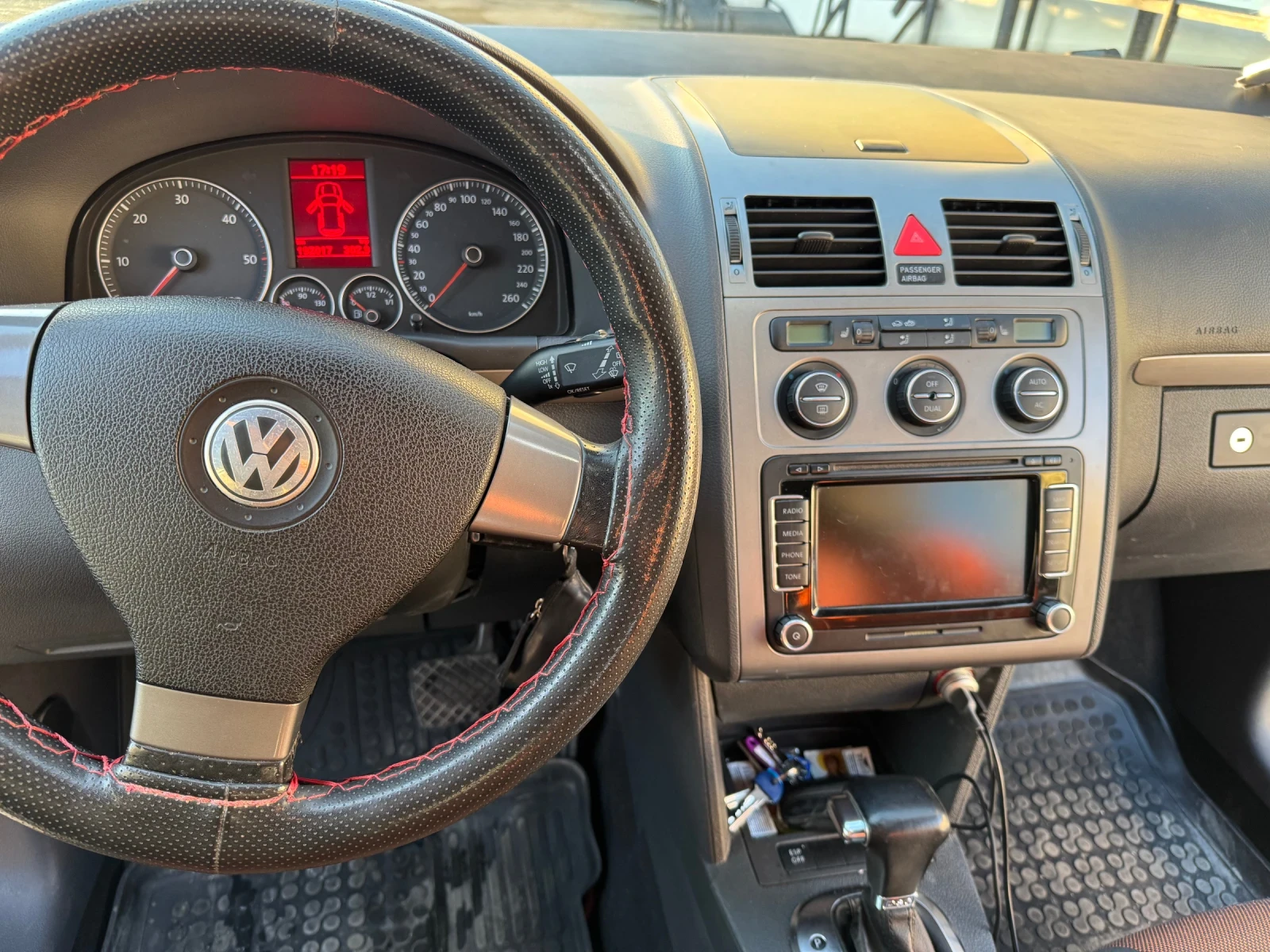 VW Touran CROSS - изображение 4