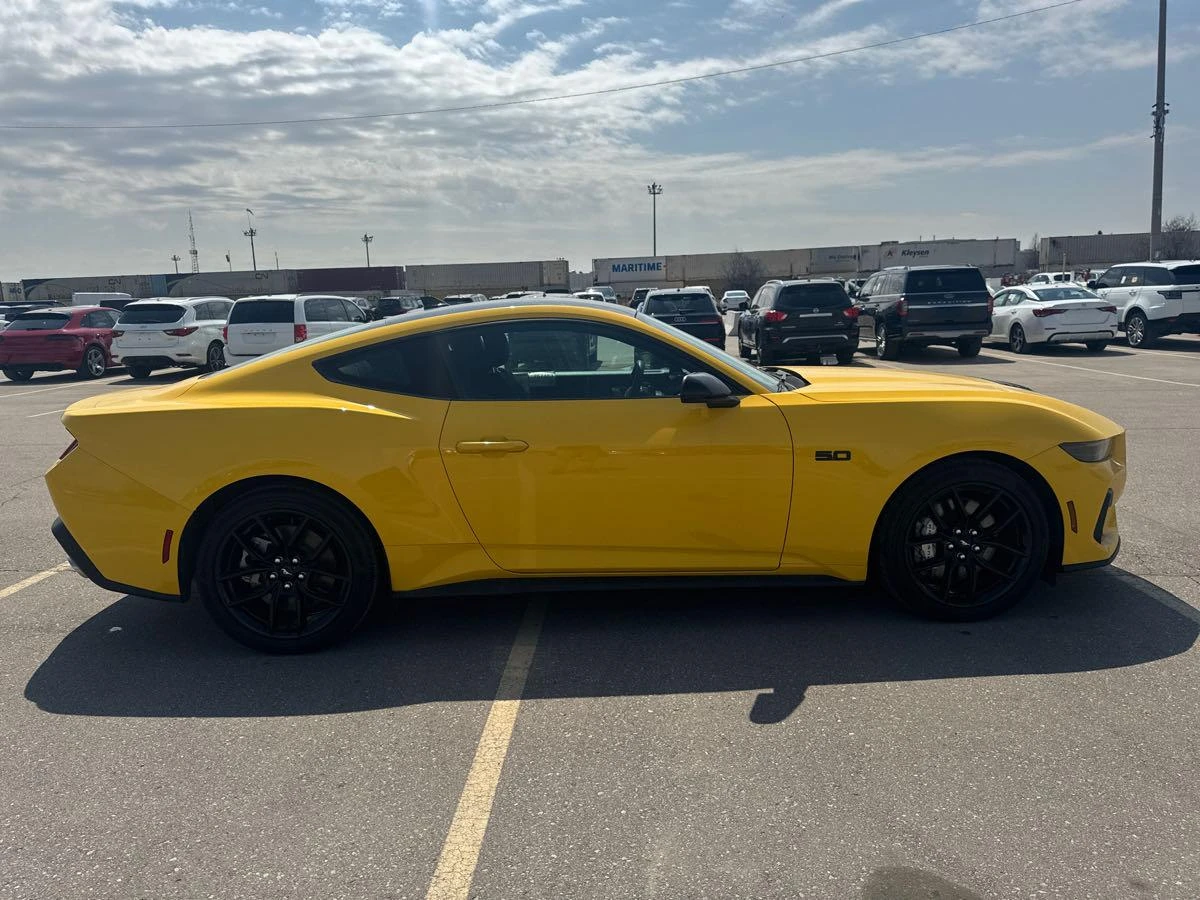 Ford Mustang GT Fastback CARFAX АВТО КРЕДИТ  - изображение 5