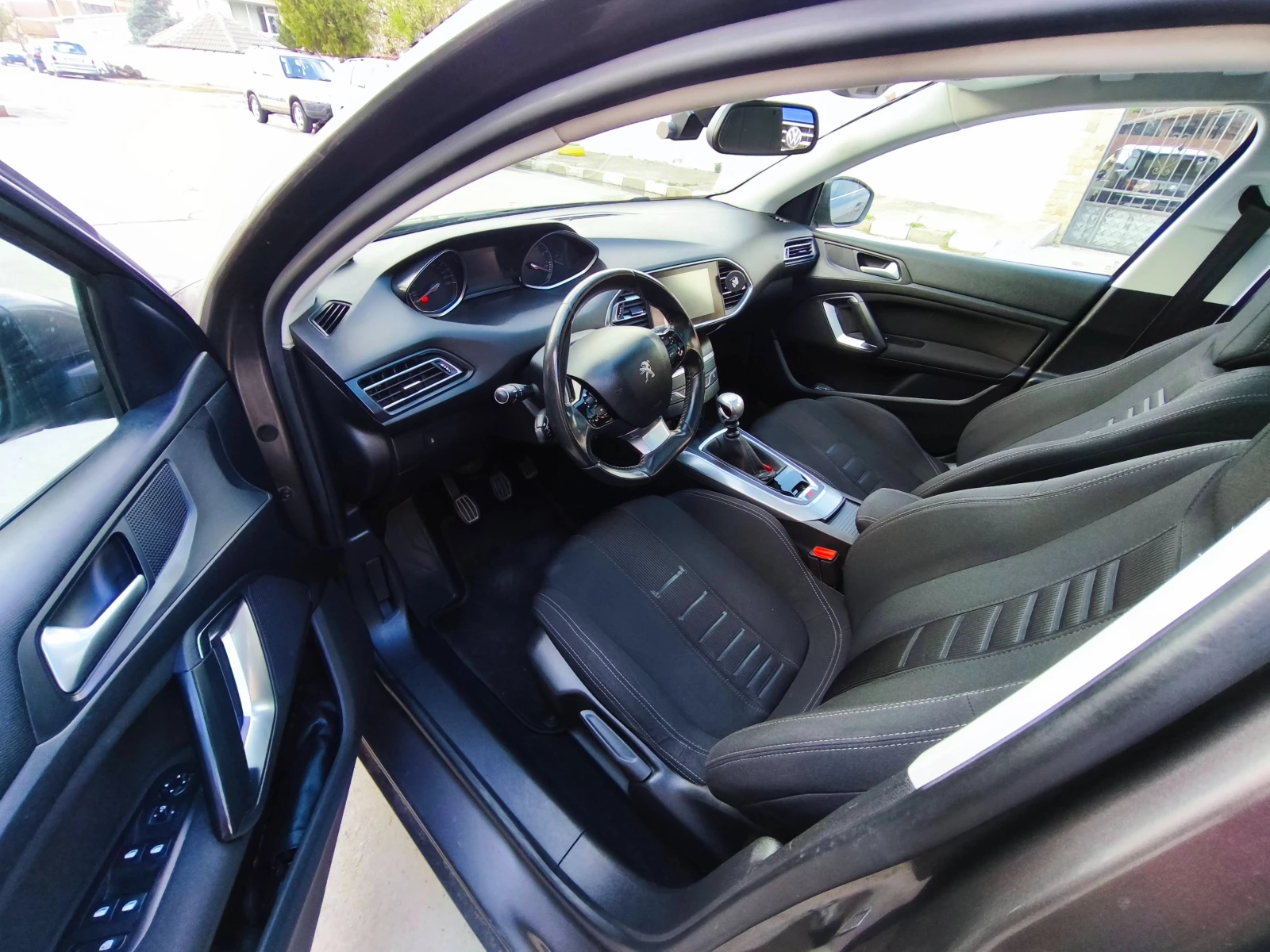 Peugeot 308 1.6i - изображение 5