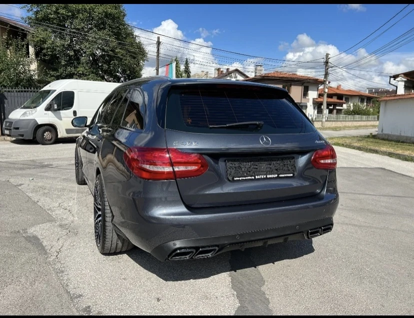 Mercedes-Benz C 400  - изображение 7