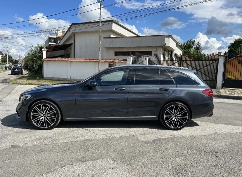 Mercedes-Benz C 400  - изображение 8