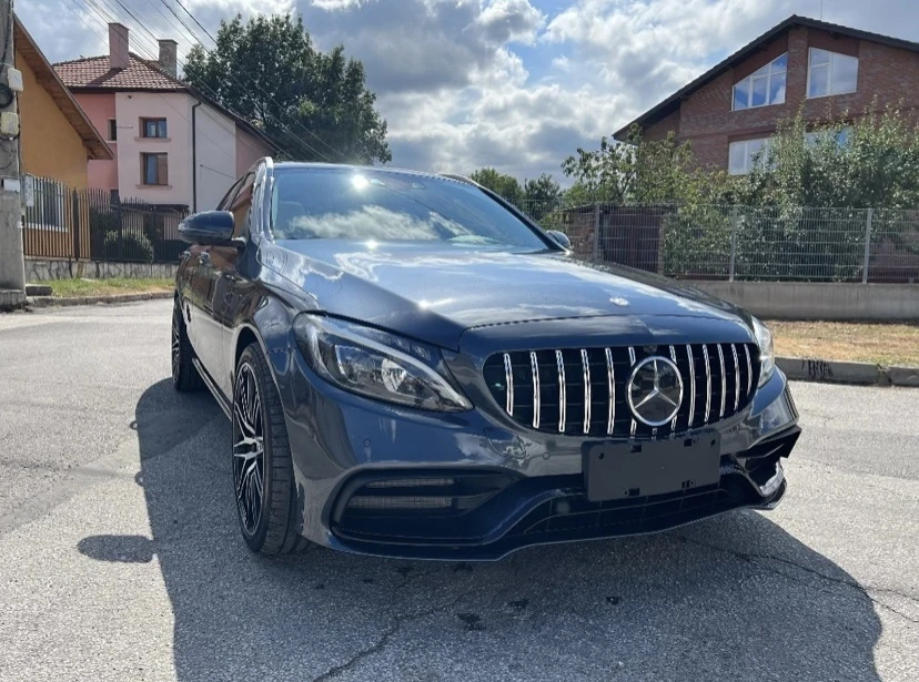 Mercedes-Benz C 400  - изображение 3