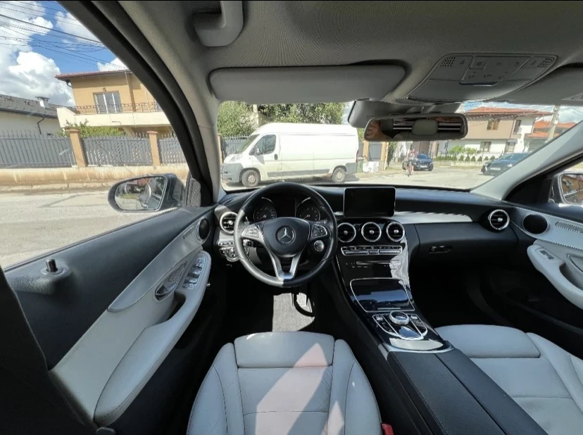 Mercedes-Benz C 400  - изображение 10