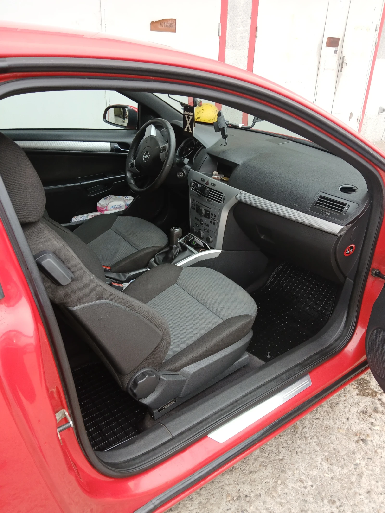Opel Astra GTC  - изображение 7