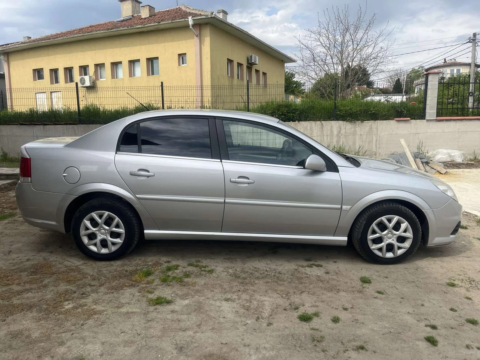 Opel Vectra 1.8i 16V - изображение 4