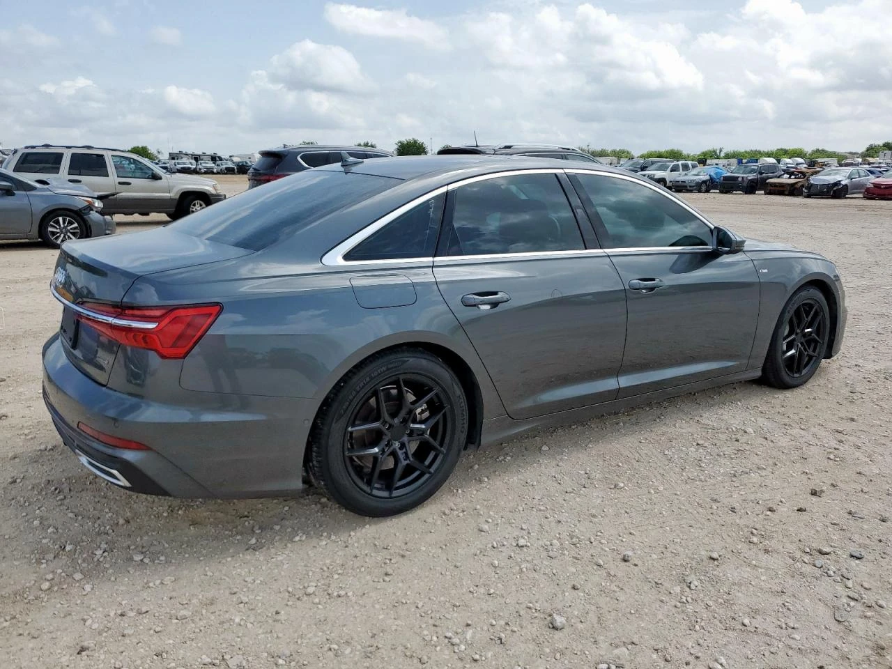 Audi A6 PREMIUM PLUS/QUATTRO/ПЪЛНА СЕРВИЗНА ИСТОРИЯ!!! - изображение 4