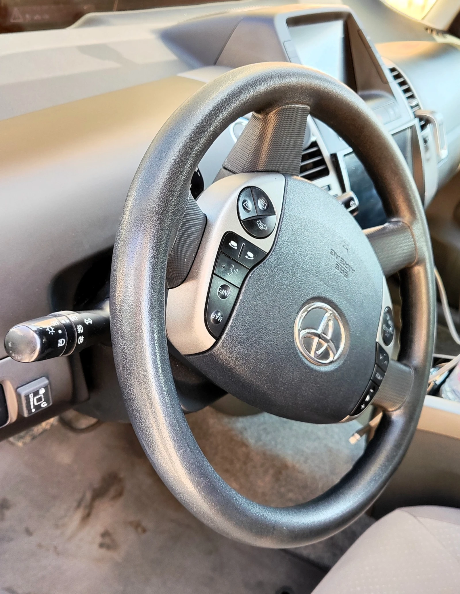 Toyota Prius 1.5 Hybrid LPG | Mobile.bg — изображение 11