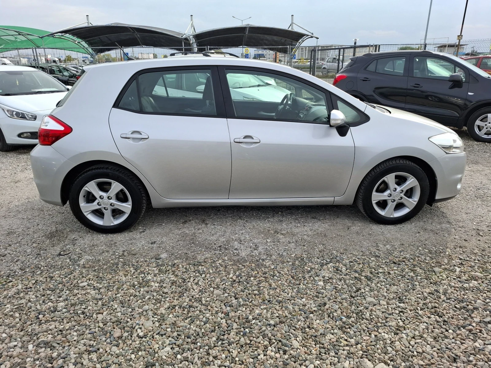 Toyota Auris 1.6 i | Mobile.bg   11