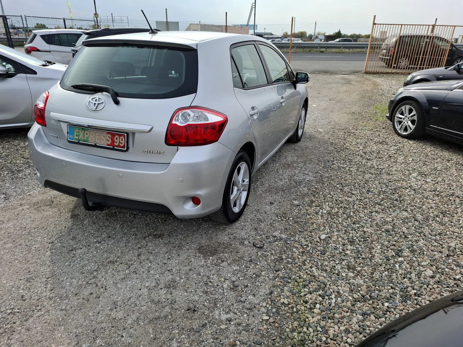 Toyota Auris 1.6 i - изображение 4