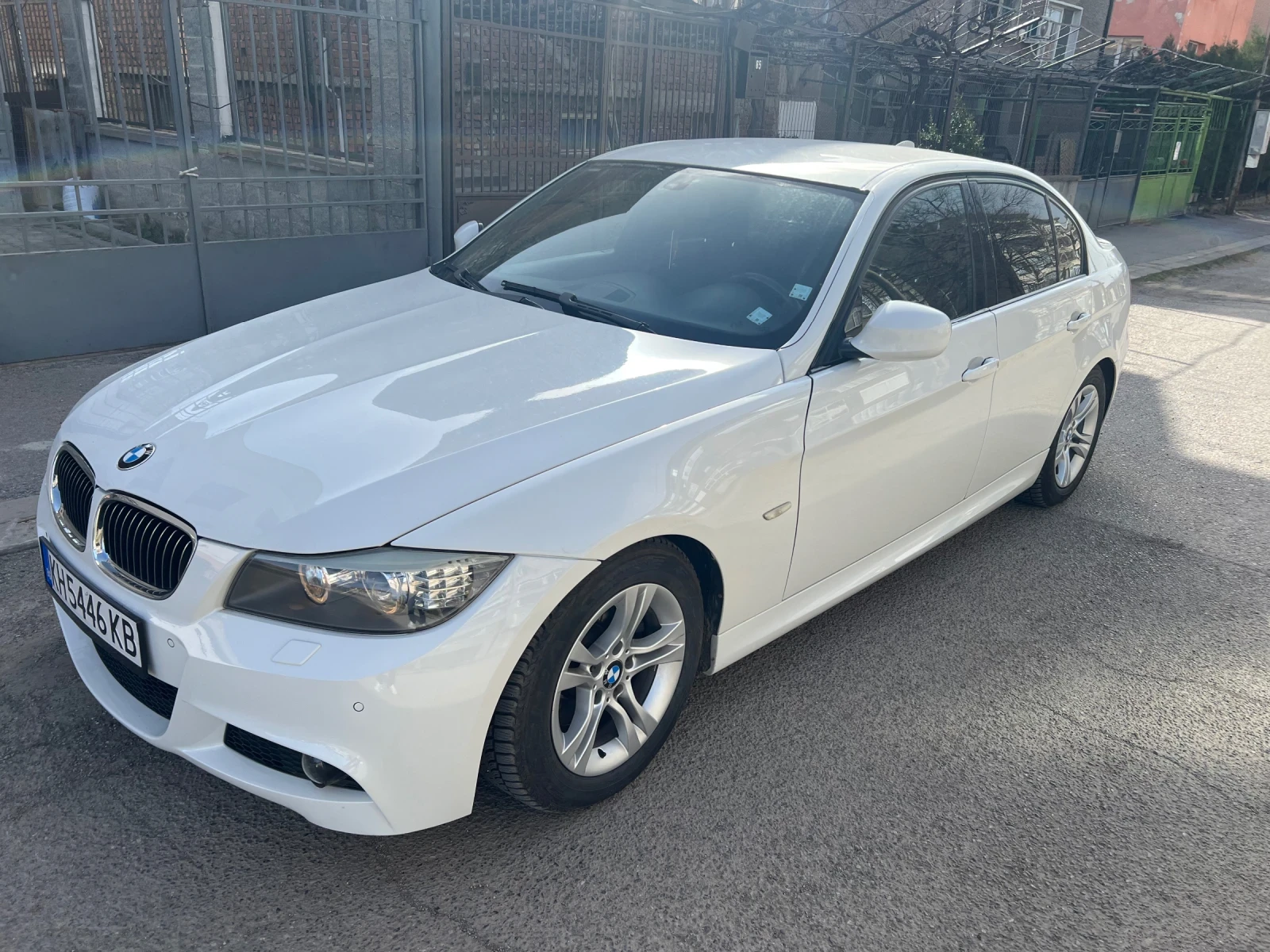 BMW 320  - изображение 4