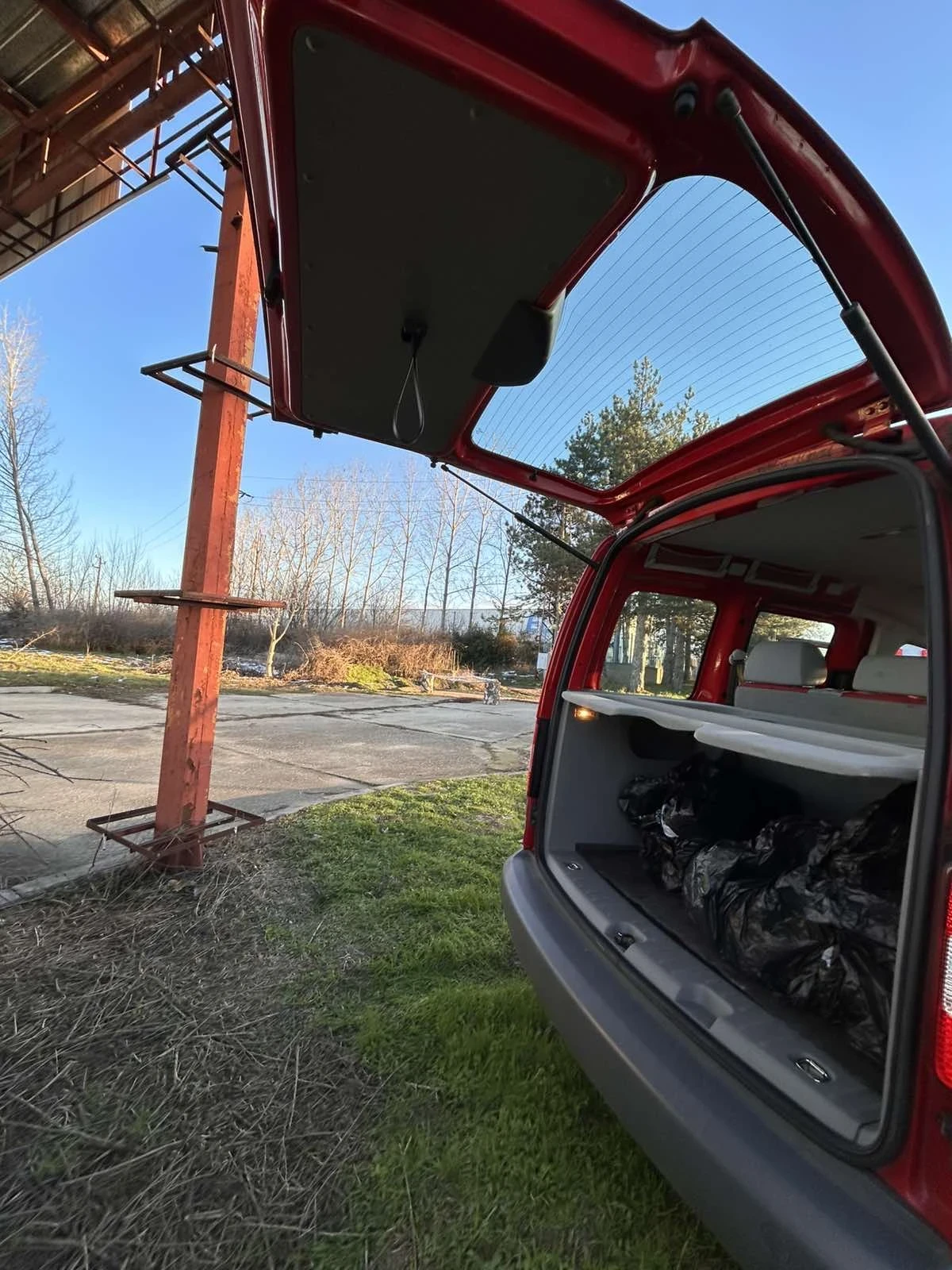 VW Caddy 1.4 бензин - изображение 3