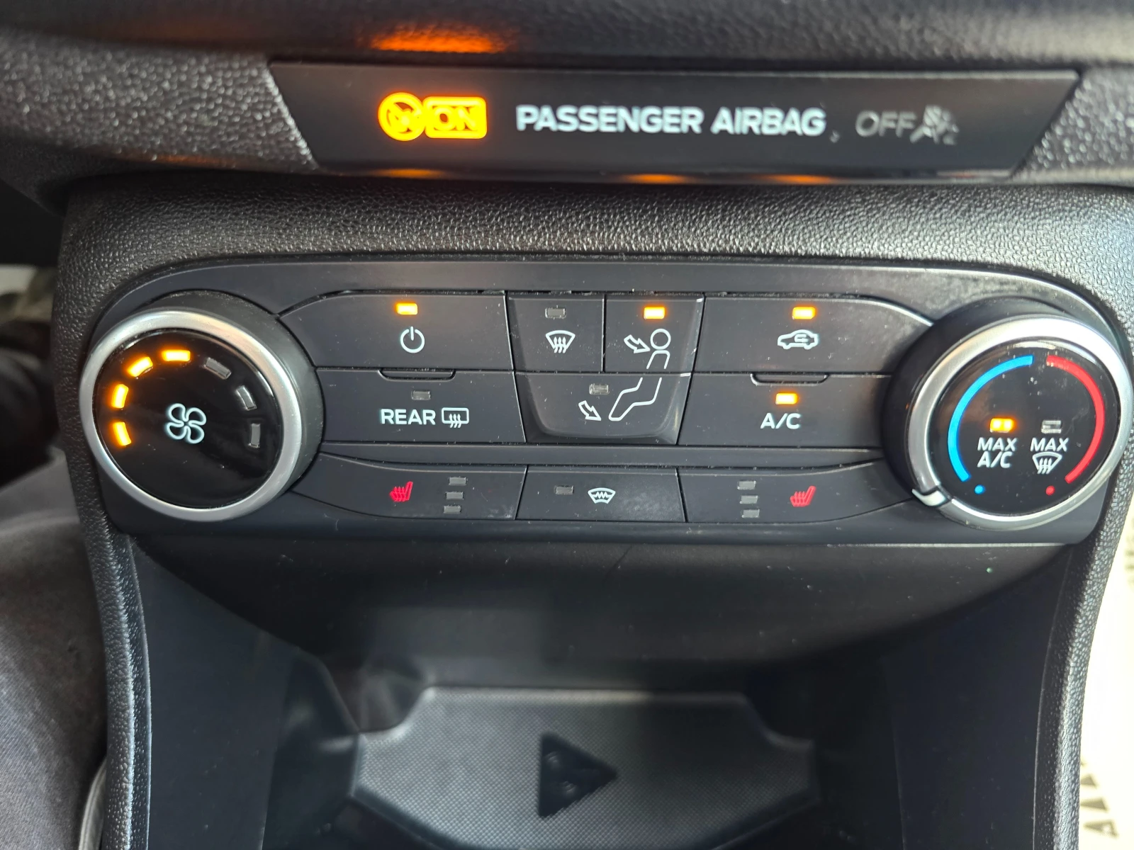 Ford Fiesta 1.5TDCI-85k.c-EURO6, снимка 17 - Автомобили и джипове - 53783123