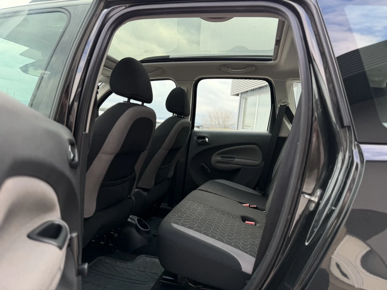 Citroen C3 Picasso 1.4i PANORAMA, снимка 11 - Автомобили и джипове - 54088698