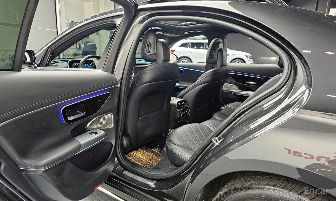 Mercedes-Benz E 450, снимка 11 - Автомобили и джипове - 54367392