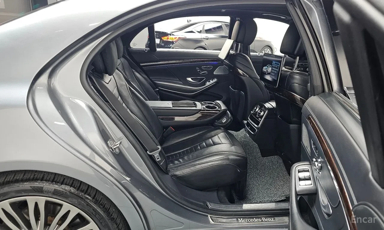 Mercedes-Benz S 560 L 4MATIC, снимка 12 - Автомобили и джипове - 54625241