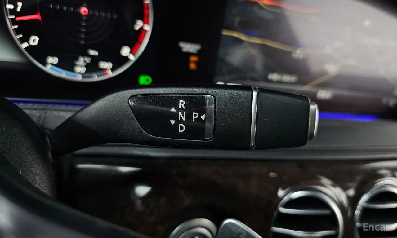 Mercedes-Benz S 560 L 4MATIC, снимка 9 - Автомобили и джипове - 54625241