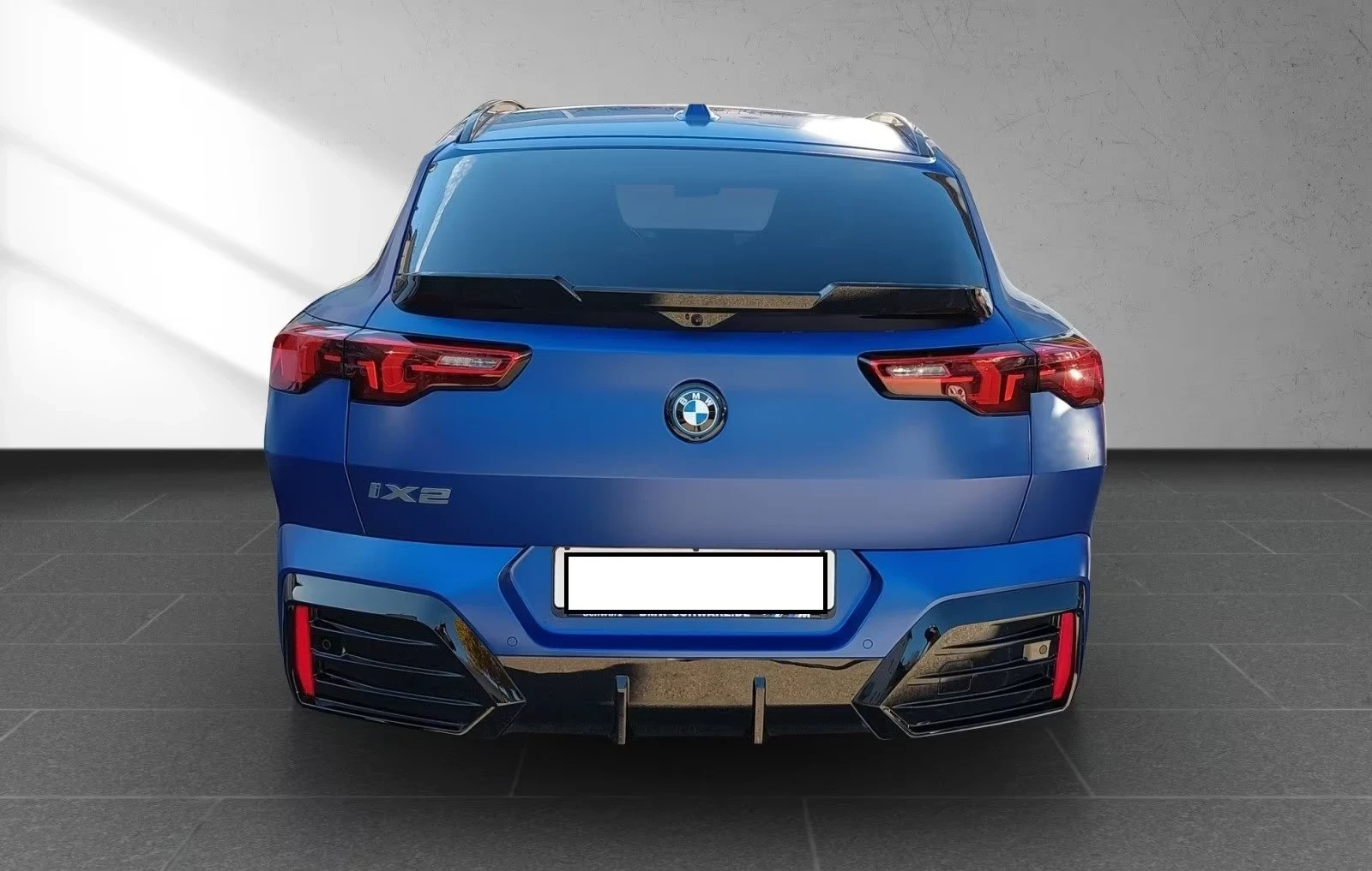 BMW iX2 30 xDrive Msport PRO DA Pro 360 Pano Harman Kardon, снимка 6 - Автомобили и джипове - 54704513