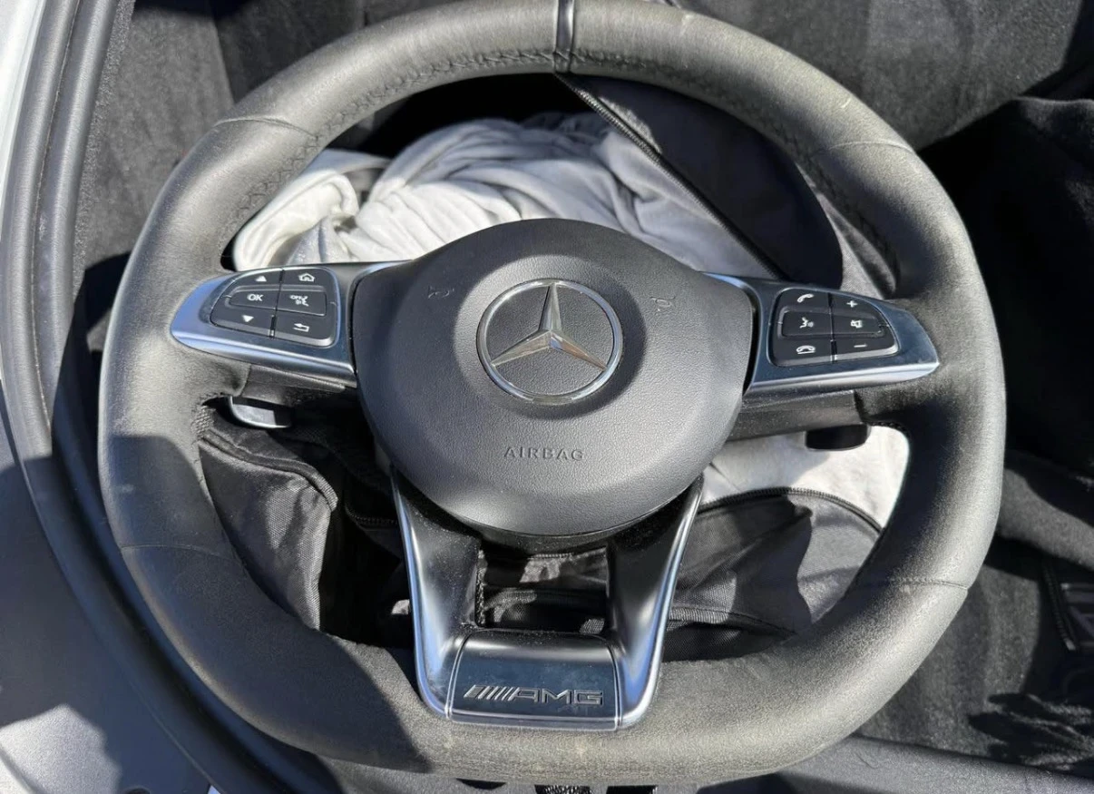 Mercedes-Benz GTS 34000KM * CARFAX * СЕРВИЗНА ИСТОРИЯ * , снимка 12 - Автомобили и джипове - 54800411