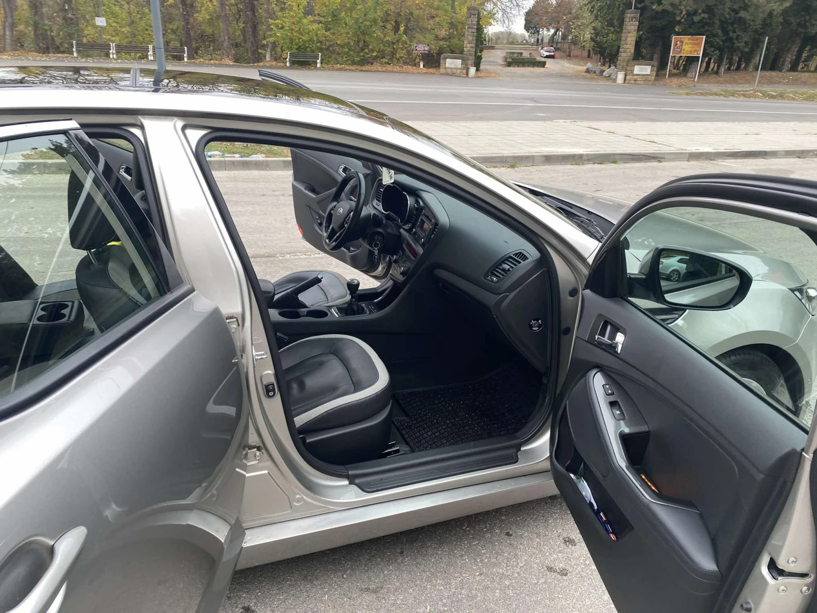 Kia Optima FACELIFT PANORAMA 1.7CRDI 136 H.P., снимка 13 - Автомобили и джипове - 54990267