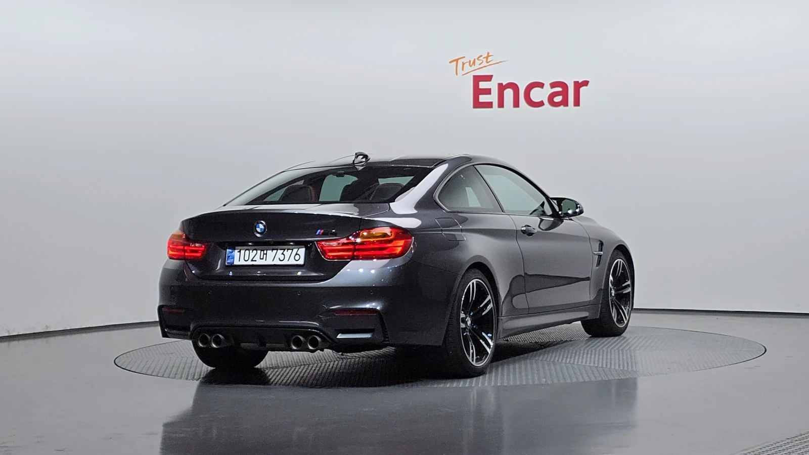 BMW M4 HUD* ПОДГРЕВ ВОЛАН* КРАЙНА ЦЕНА, снимка 2 - Автомобили и джипове - 55340570