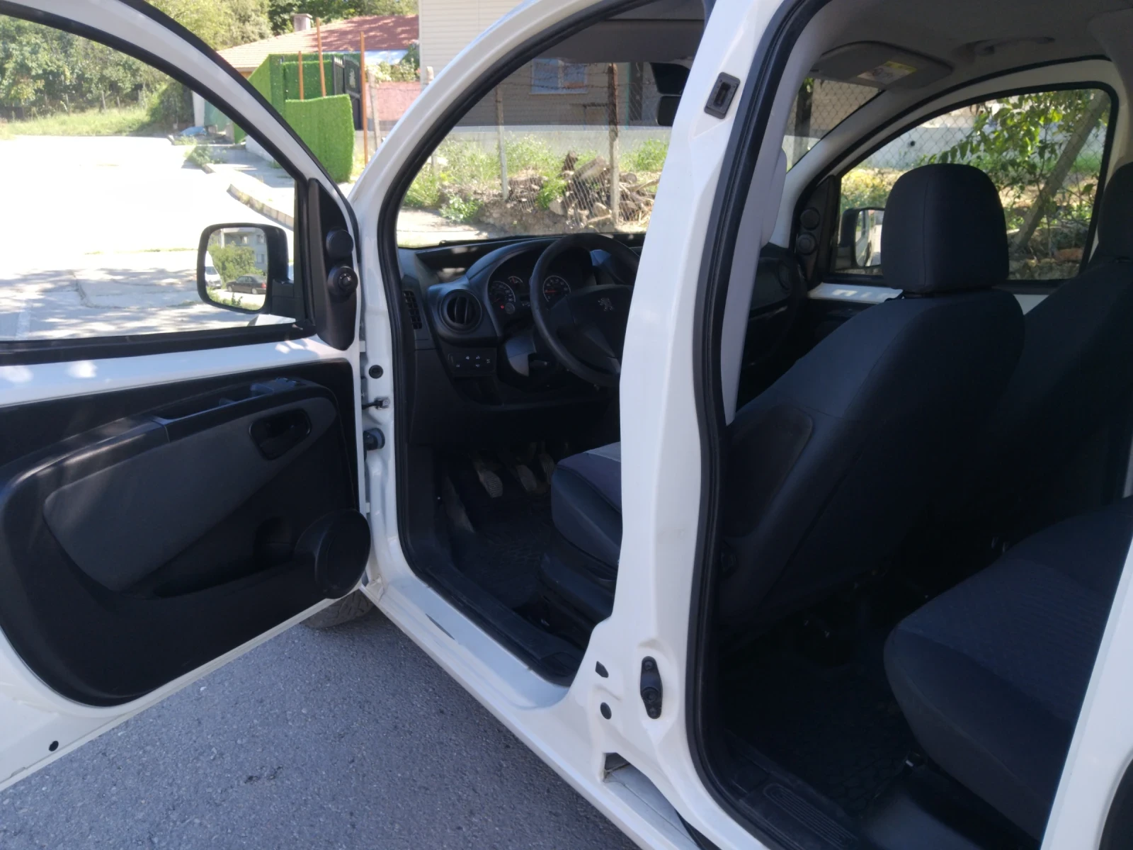 Peugeot Bipper 1.3 HDI, снимка 15 - Автомобили и джипове - 55903860
