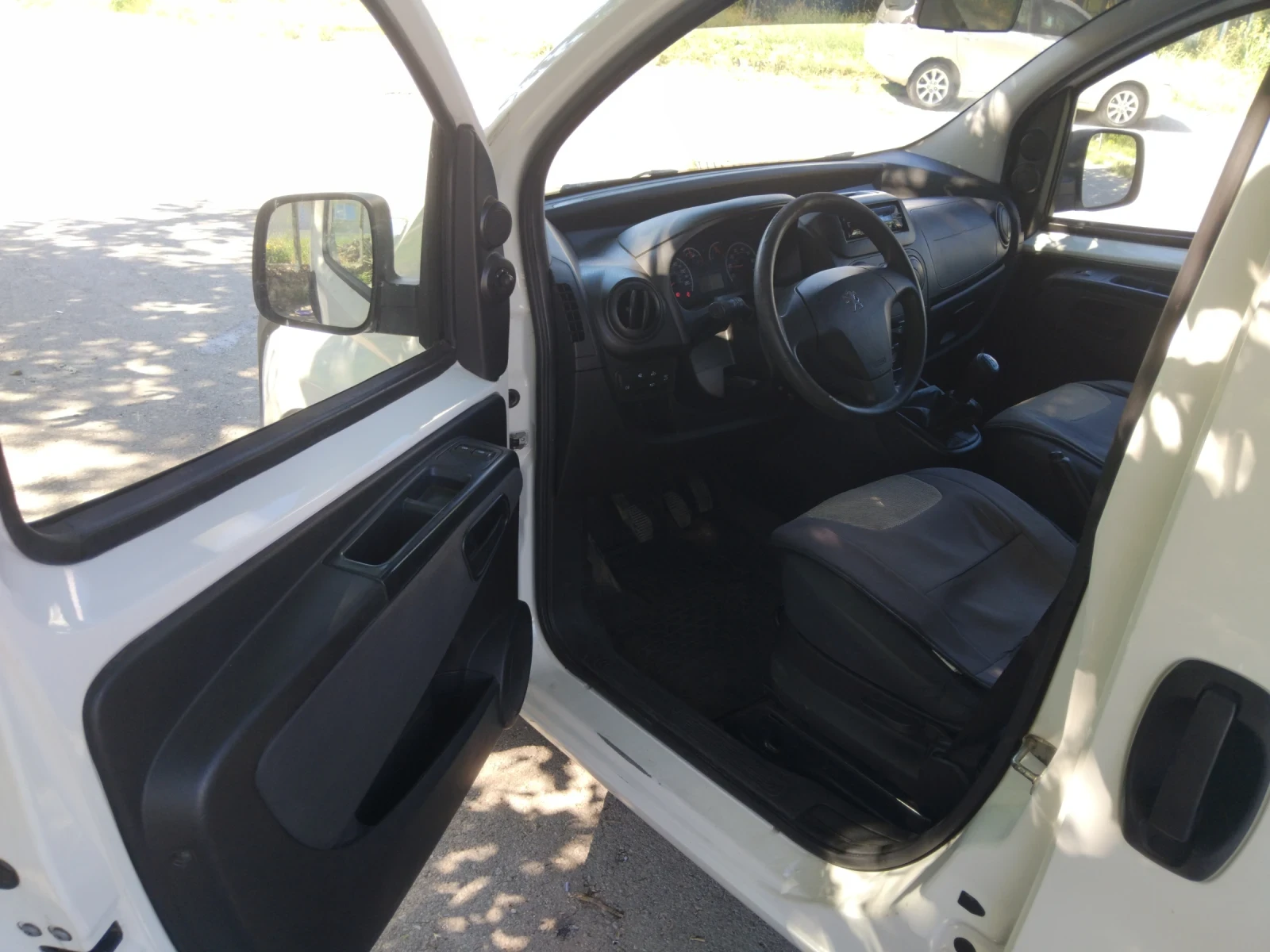 Peugeot Bipper 1.3 HDI, снимка 10 - Автомобили и джипове - 55903860