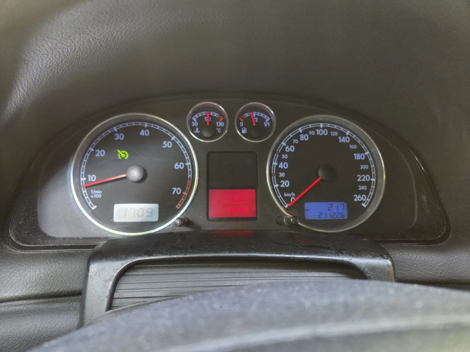 VW Passat 2000i-115к.с., снимка 8 - Автомобили и джипове - 55619357