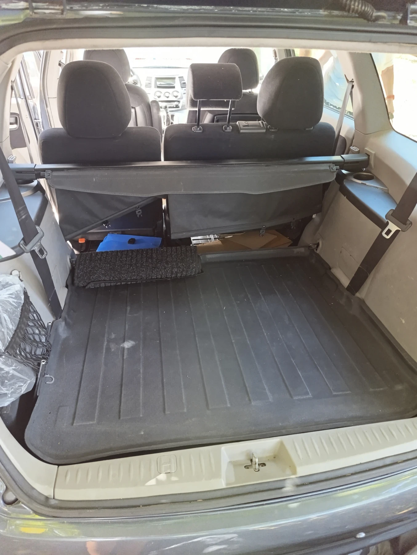 Mitsubishi Grandis, снимка 10 - Автомобили и джипове - 55798245
