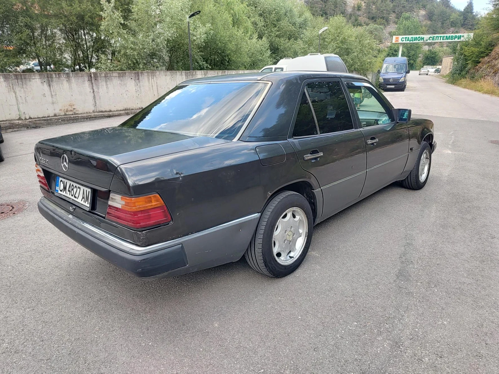 Mercedes-Benz 124 200E, снимка 9 - Автомобили и джипове - 55817357