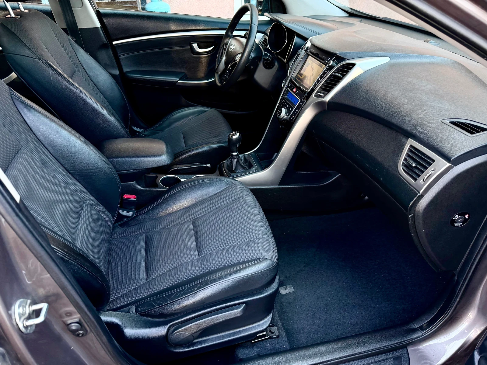 Hyundai I30 1.6CRDI-128��-PREMIUM, PANORAMA-KEYLESS | Mobile.bg � ����������� 15