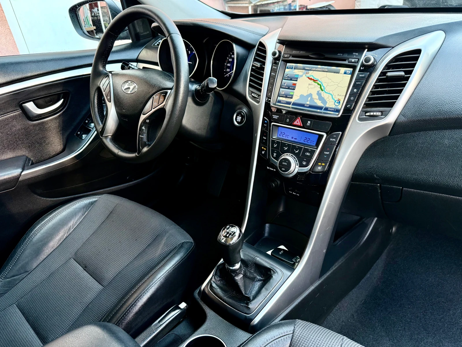 Hyundai I30 1.6CRDI-128��-PREMIUM, PANORAMA-KEYLESS | Mobile.bg � ����������� 16