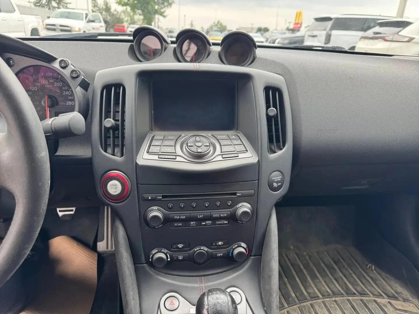 Nissan 370Z Nismo Цена до България & АвтоКредит, снимка 11 - Автомобили и джипове - 56156459