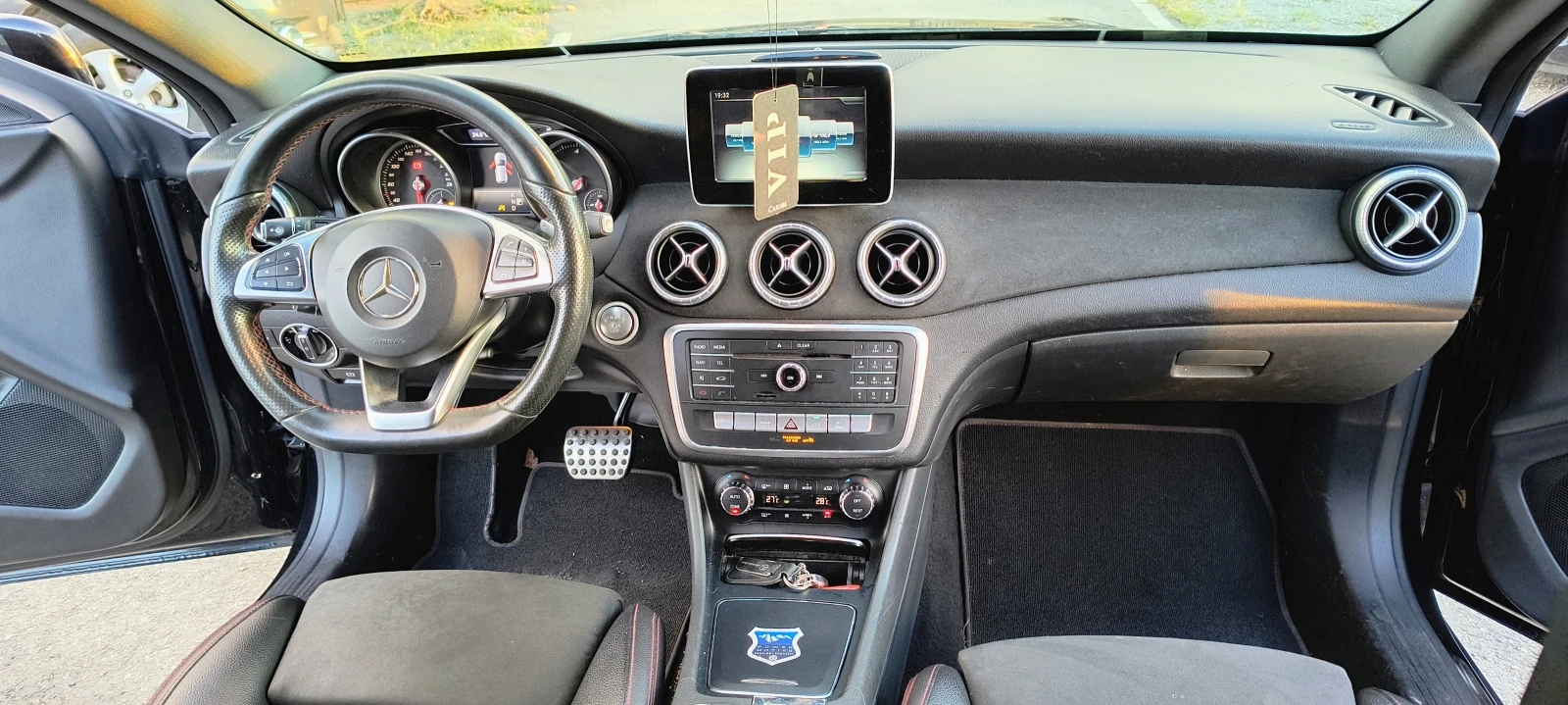 Mercedes-Benz CLA 200 CDI, снимка 9 - Автомобили и джипове - 56157608