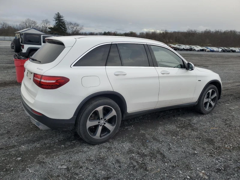 Mercedes-Benz GLC 300 4MATIC, снимка 3 - Автомобили и джипове - 48158866