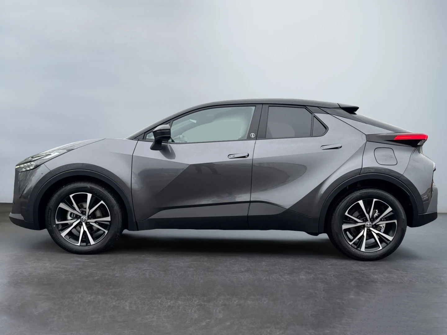 Toyota C-HR 1.8 HYBRID TEAM D CAMERA  - изображение 2
