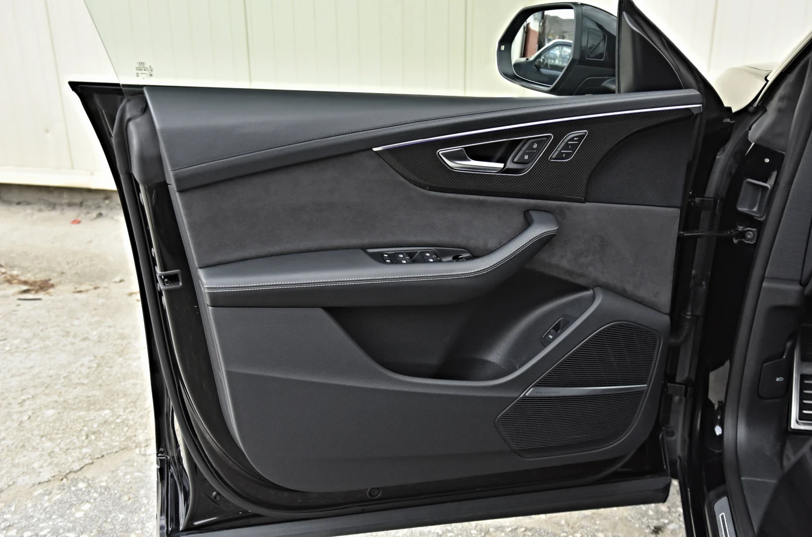 Audi SQ8 4.0 V8T B&O RS-SITZE CARBON 22-RS 360 NIG-VISION | Mobile.bg � ����������� 15