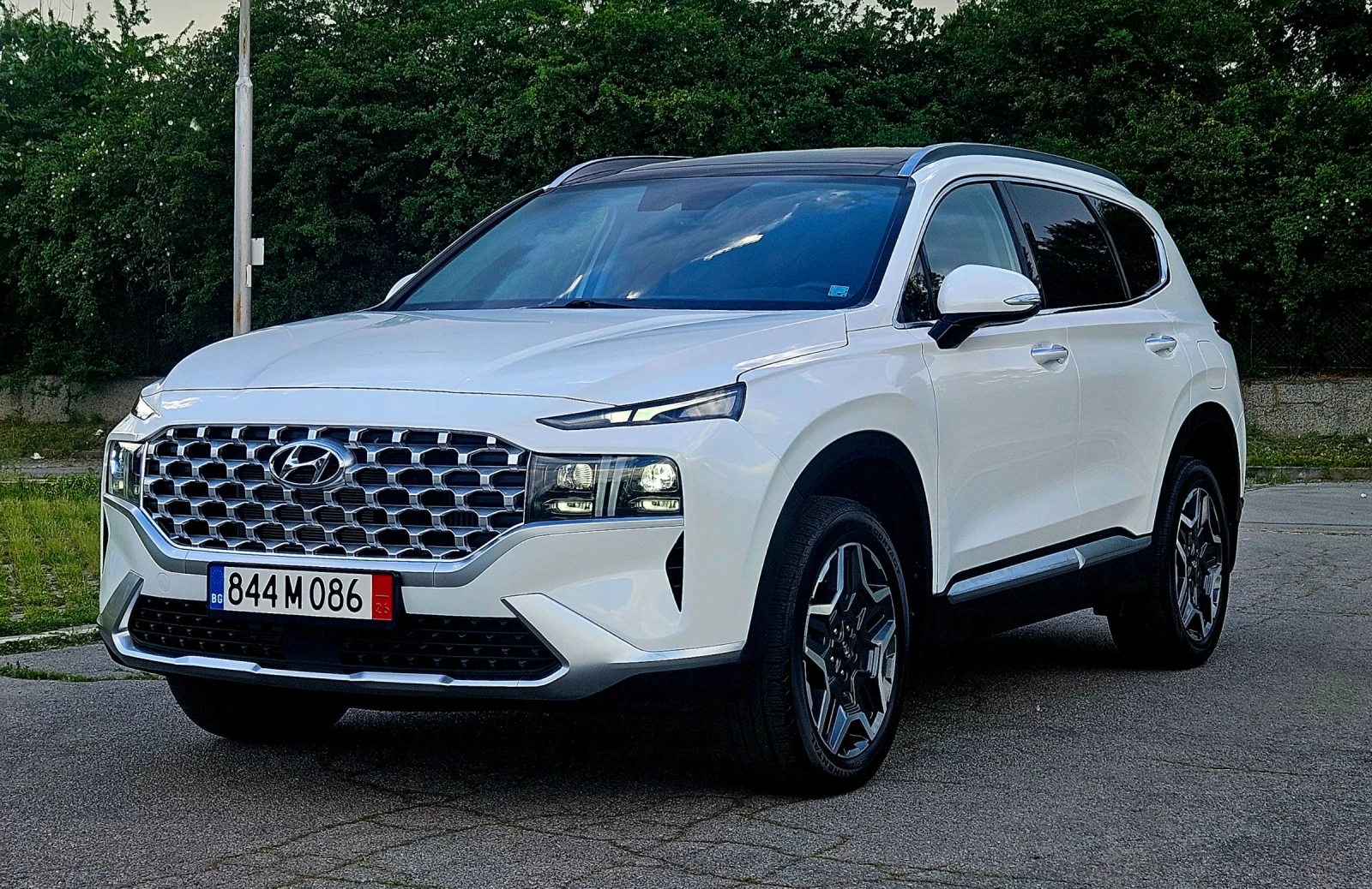 Hyundai Santa fe 1.6 T-GDI Hybrid AWD, снимка 2 - Автомобили и джипове - 54622670