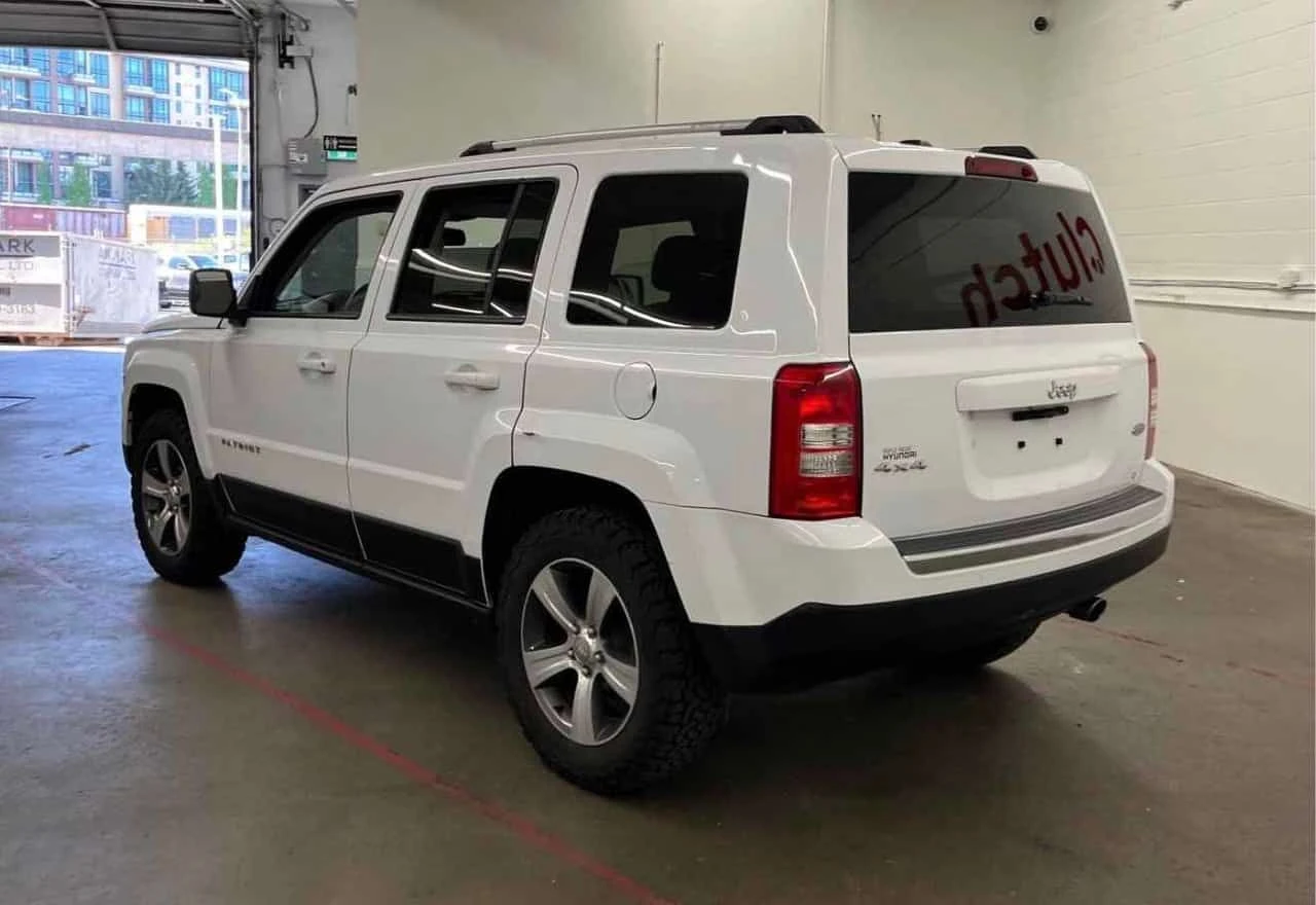 Jeep Patriot * High Altitude * ПОДГРЕВИ * ДВА КЛЮЧА * KEYLLES *, снимка 12 - Автомобили и джипове - 54743320