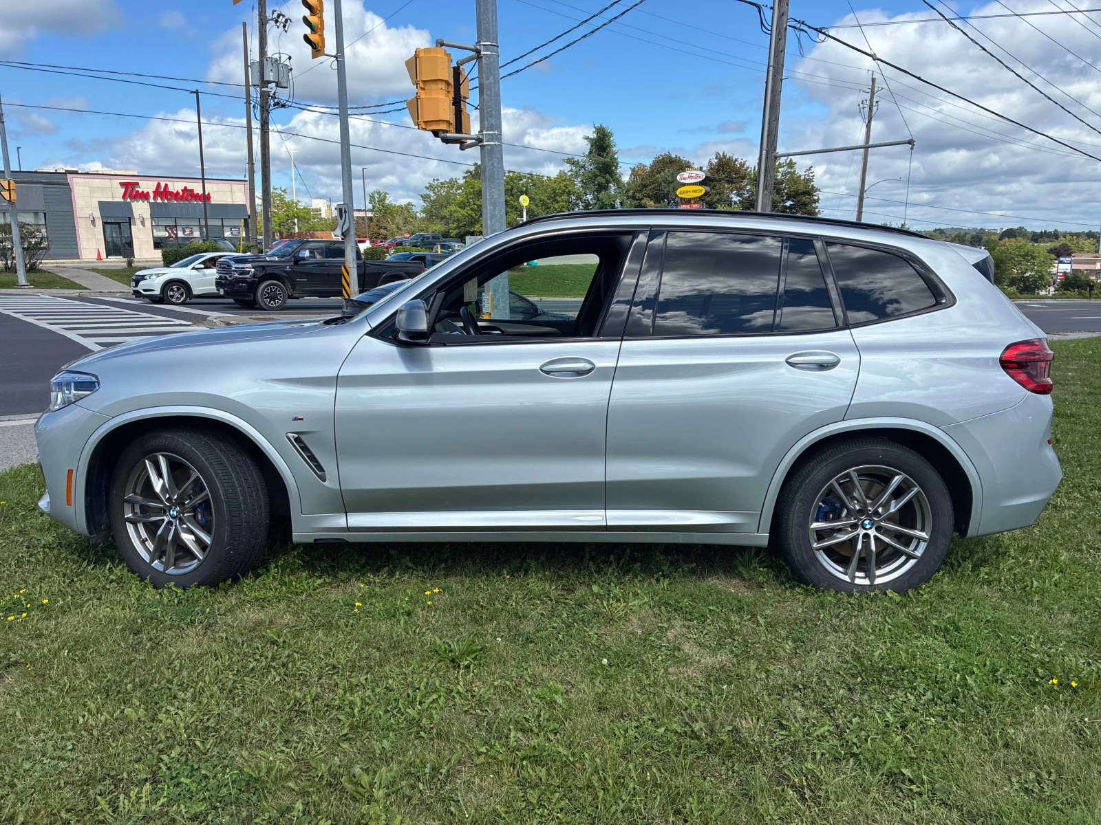 BMW X3  M40i / ЛАЗЕРИ / CAMERA / CARFAX / АВТОКРЕДИТ, снимка 16 - Автомобили и джипове - 55816439