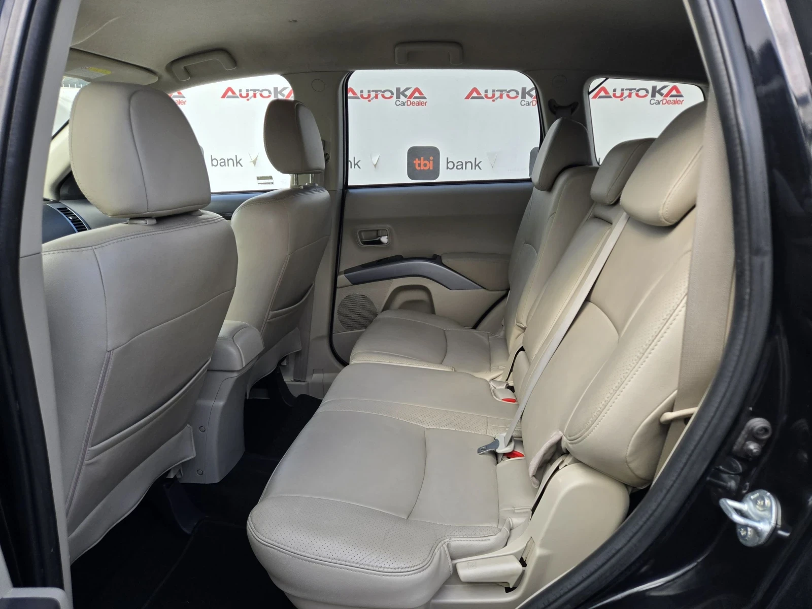 Citroen C-Crosser 2.2HDI-156кс= 7МЕСТА= АВТОМАТ= 4Х4= 146.000км= NAV, снимка 9 - Автомобили и джипове - 55954500