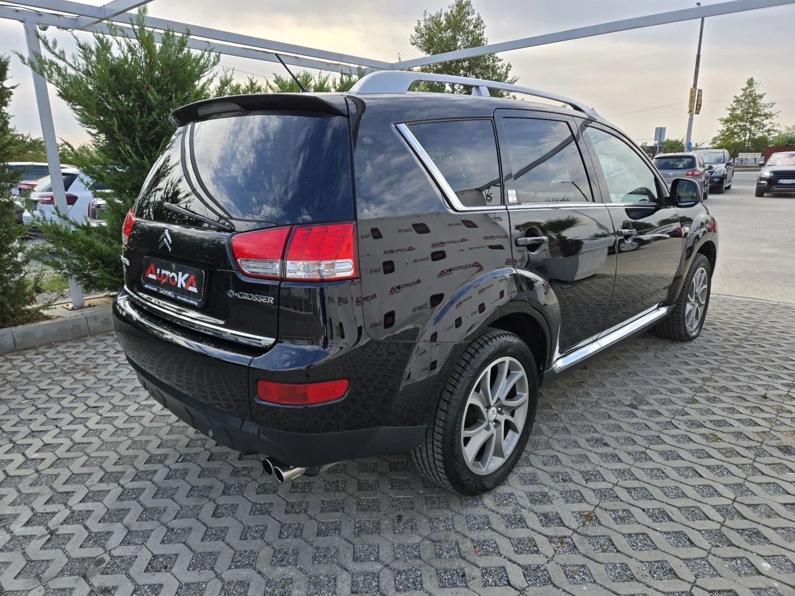 Citroen C-Crosser 2.2HDI-156кс= 7МЕСТА= АВТОМАТ= 4Х4= 146.000км= NAV, снимка 3 - Автомобили и джипове - 55954500