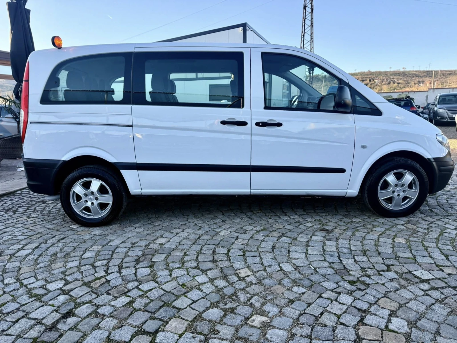Mercedes-Benz Vito 2.2 9-места - изображение 6