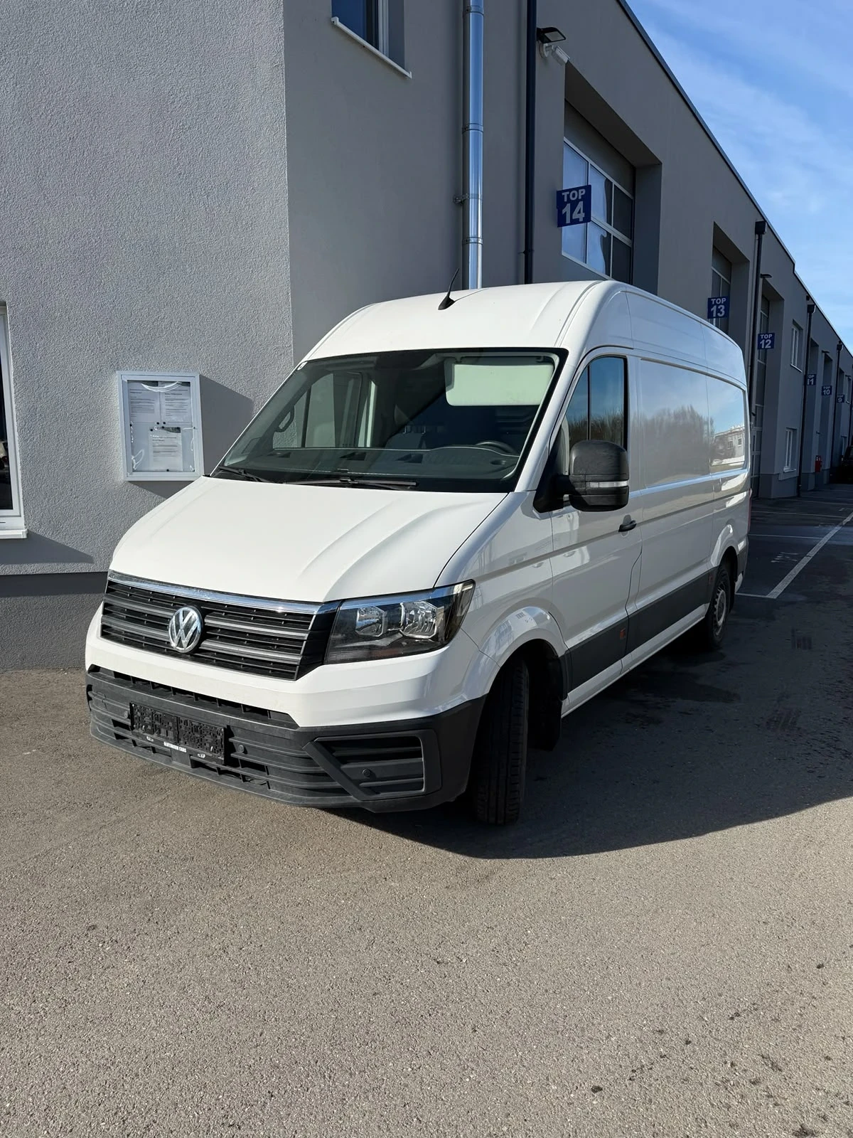VW Crafter, снимка 2 - Бусове и автобуси - 54767310