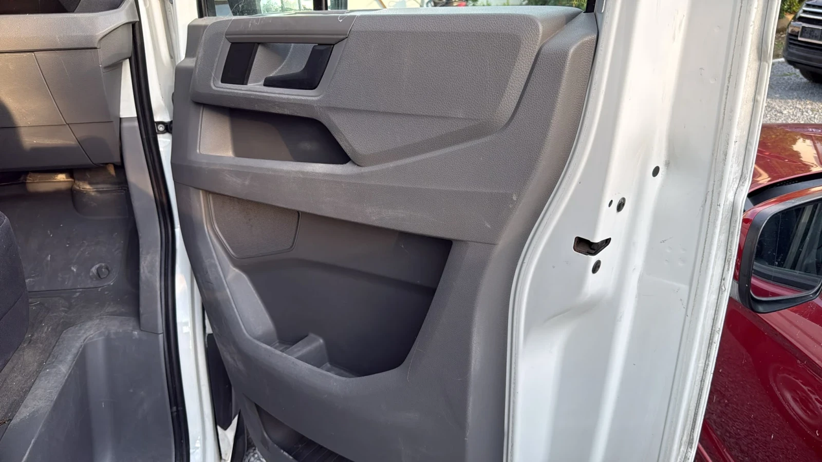 VW Crafter, снимка 7 - Бусове и автобуси - 54767310