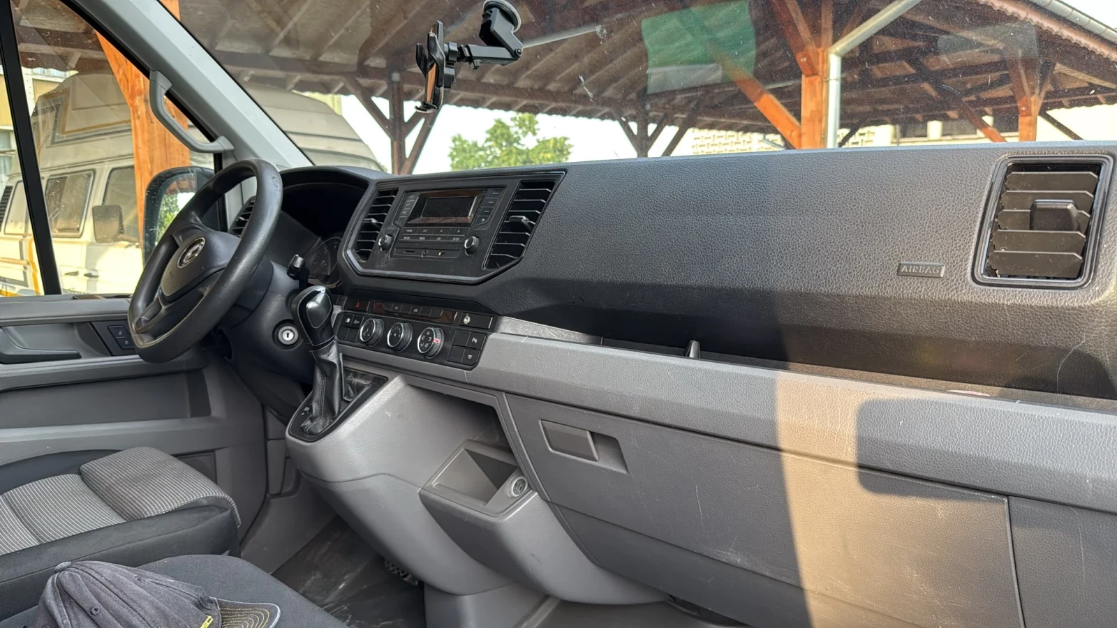 VW Crafter, снимка 8 - Бусове и автобуси - 54767310