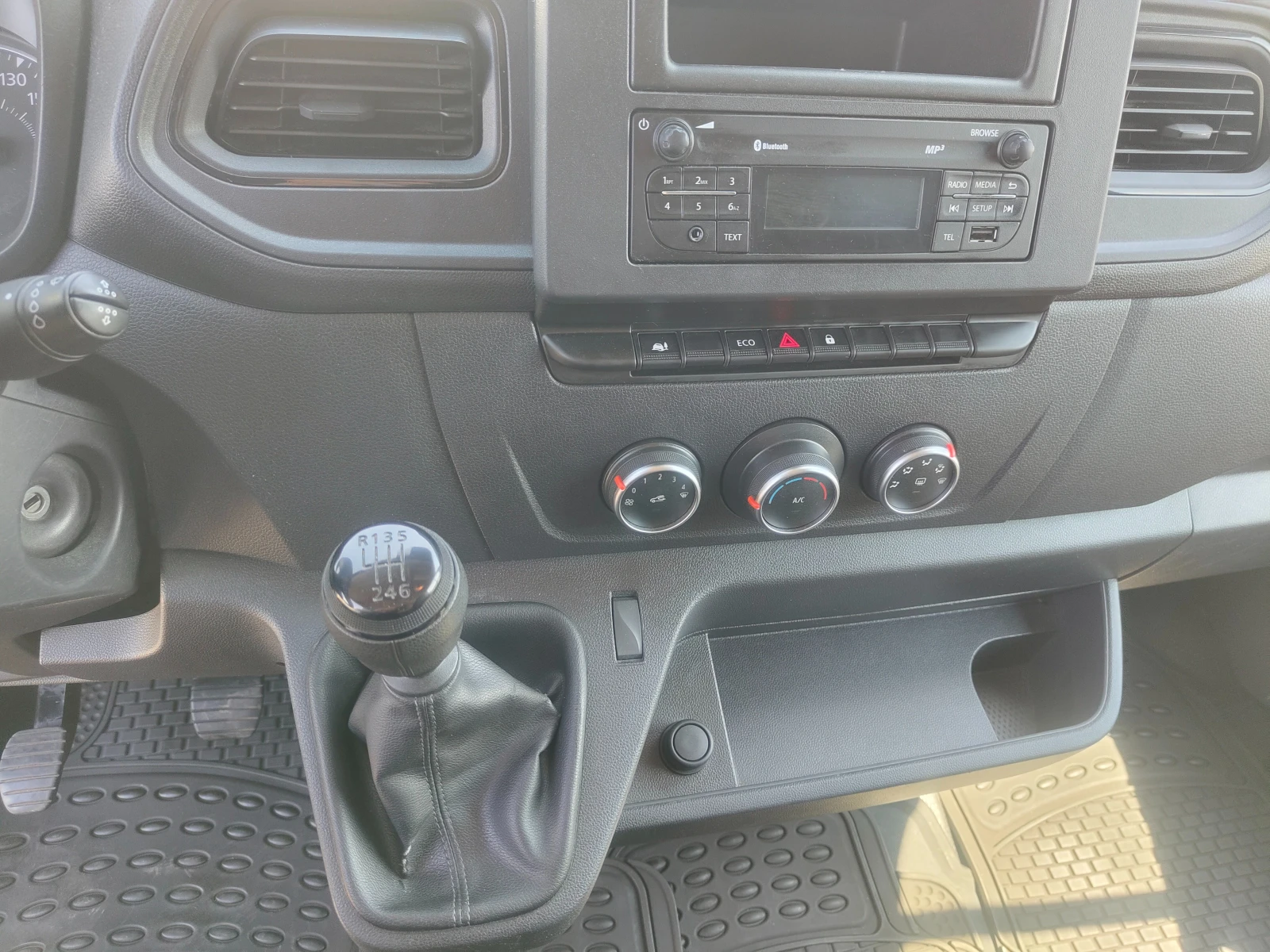 Renault Master, снимка 12 - Бусове и автобуси - 55014569