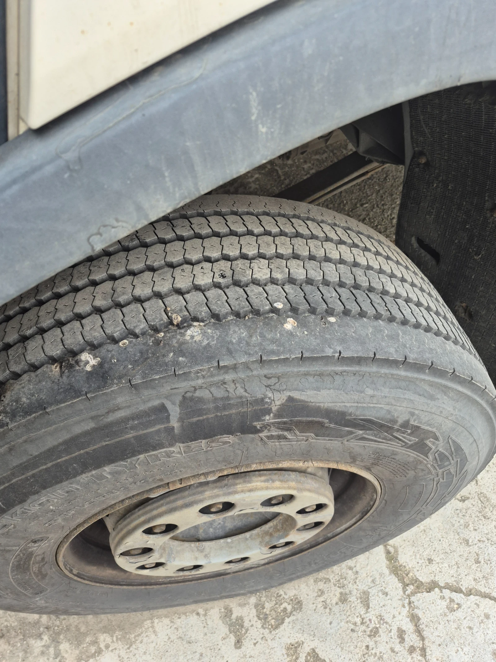 Volvo F12, снимка 4 - Камиони - 53891241