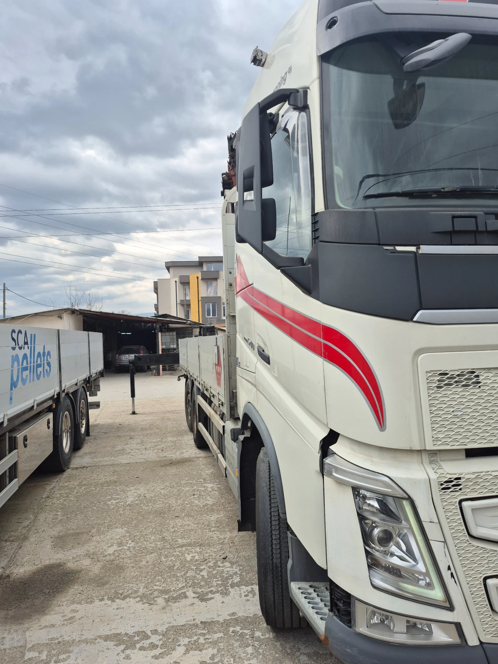 Volvo F12, снимка 3 - Камиони - 53891241