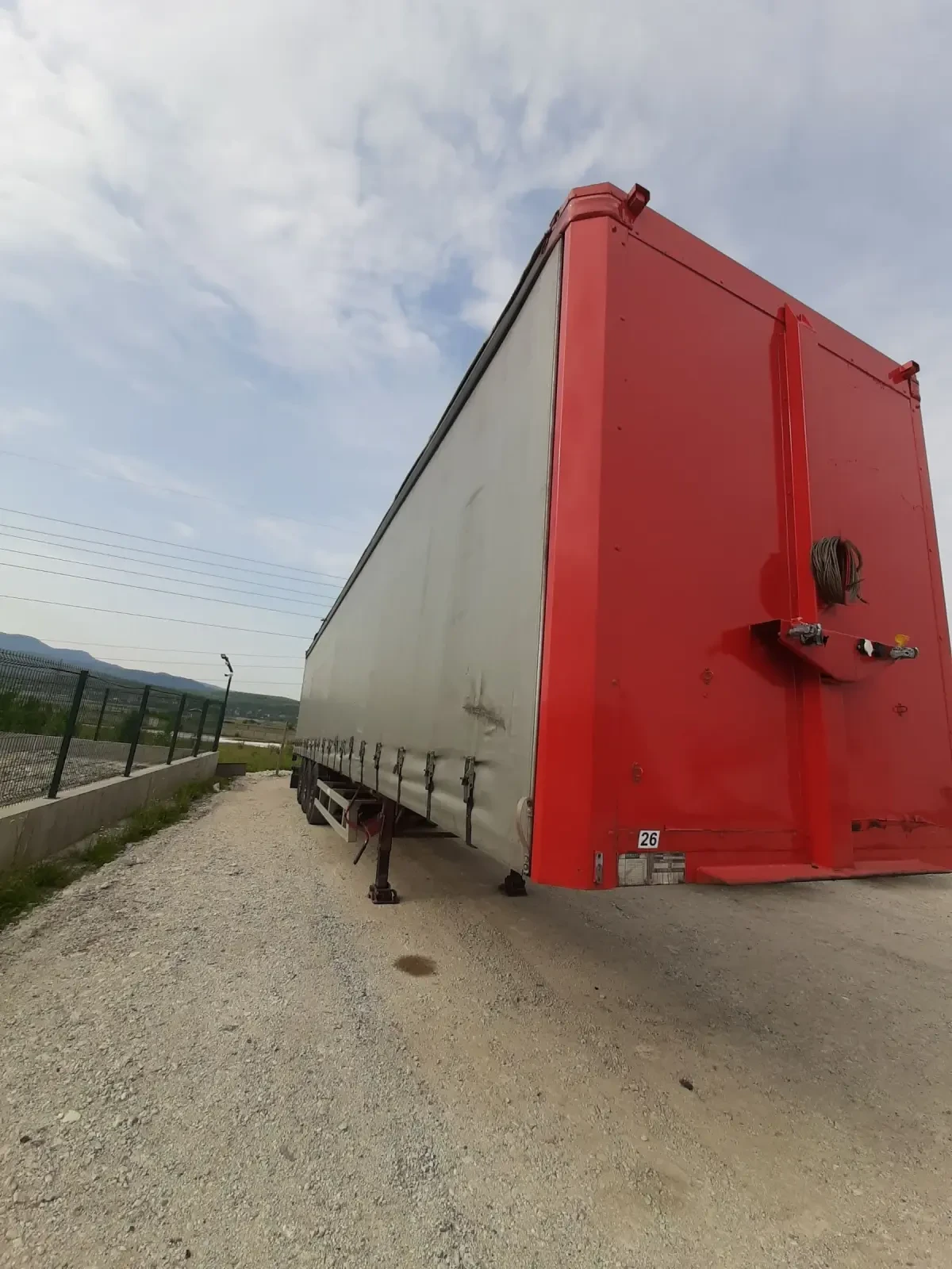   Renders | Mobile.bg   6