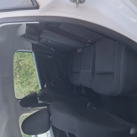 Peugeot 208 1.6 EHDI 82к.с., снимка 14